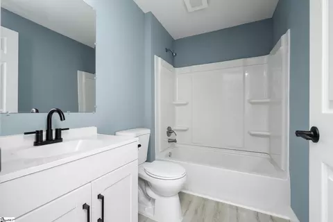Bath - 200 Mcdaniel Ave, Greer, SC 29651 photo 3 of 3
