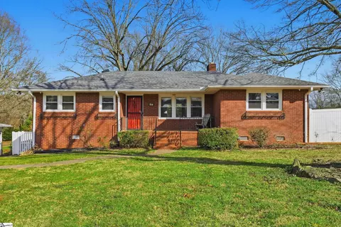 214 Courtney Cir, Greenville, SC 29617