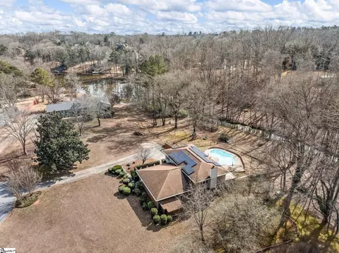 102 Memory Ln, Moore, SC 29369 photo 2