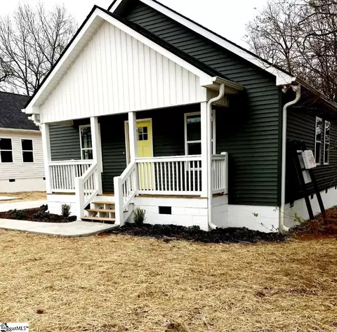 Exterior - 140 Broadus St, Greer, SC 29651 photo 2 of 6