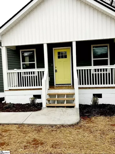 Exterior - 140 Broadus St, Greer, SC 29651 photo 3 of 6