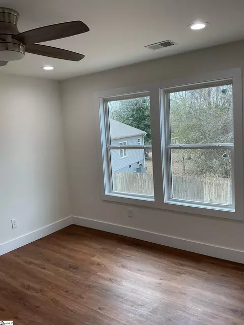 Bedroom - 140 Broadus St, Greer, SC 29651 photo 4 of 6