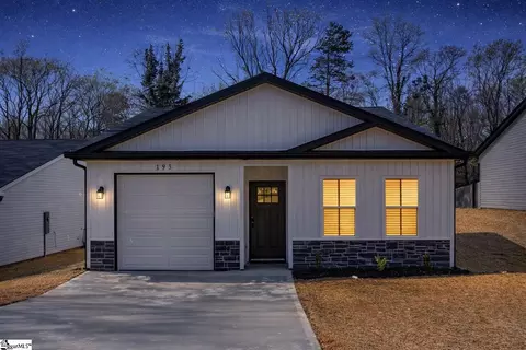 193 N Georgia Ave, Chesnee, SC 29323