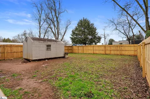 Exterior - 342 N Hampton Ave, Calhoun Falls, SC 29628 photo 8 of 11