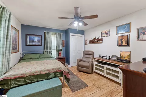Bedroom - 342 N Hampton Ave, Calhoun Falls, SC 29628 photo 1 of 5