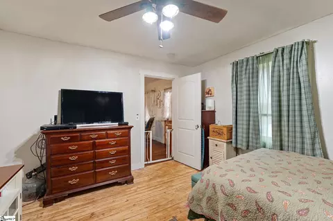 Bedroom - 342 N Hampton Ave, Calhoun Falls, SC 29628 photo 3 of 5