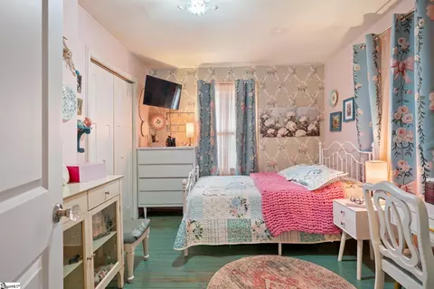 Bedroom - 342 N Hampton Ave, Calhoun Falls, SC 29628 photo 4 of 5