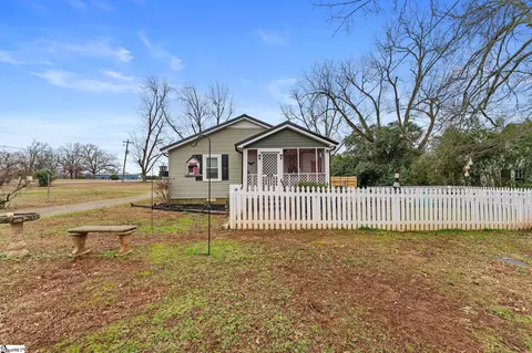 Exterior - 342 N Hampton Ave, Calhoun Falls, SC 29628 photo 11 of 11
