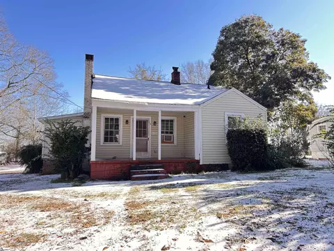 14 Post Oak Dr, Greenville, SC 29605