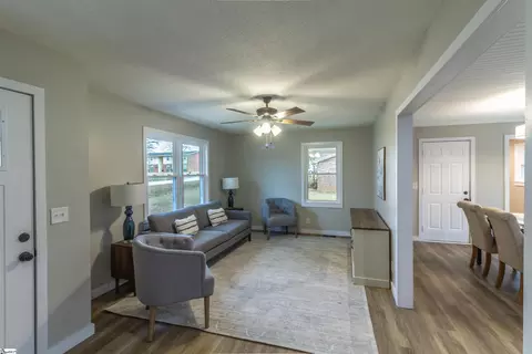 319 E Hampton Ave, Honea Path, SC 29654 photo 5