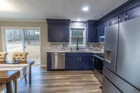 319 E Hampton Ave, Honea Path, SC 29654 photo 19