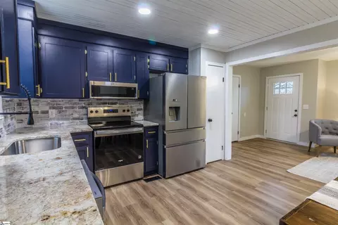 319 E Hampton Ave, Honea Path, SC 29654 photo 21