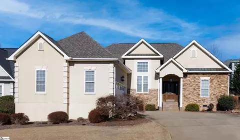 11 Magnolia Place Ct, Simpsonville, SC 29681
