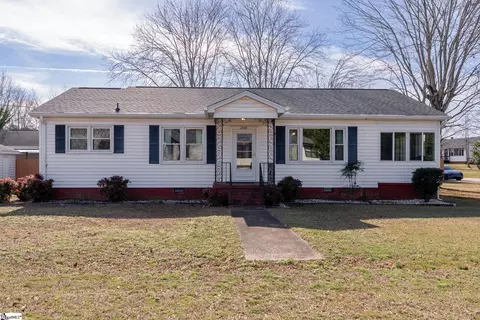 200 Oates Ave, Easley, SC 29640