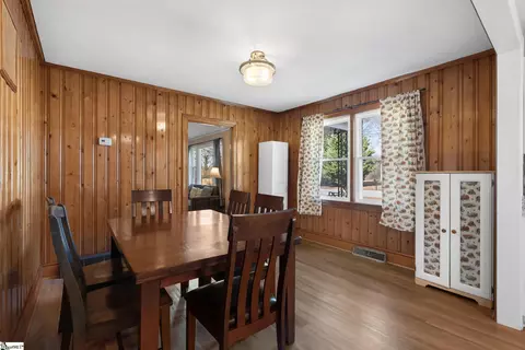 Dining - 200 Oates Ave, Easley, SC 29640 photo 1 of 2