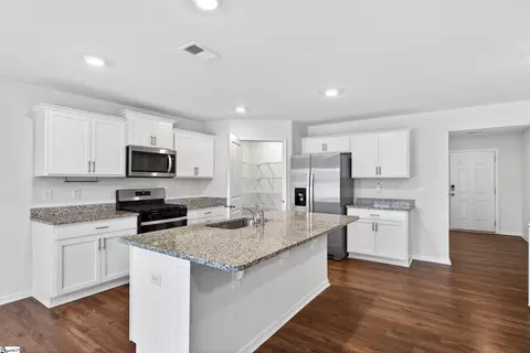 3609 Shadow Pine Dr, Moore, SC 29369 photo 2