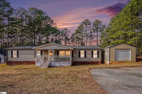 215 Wrentree Dr, Easley, SC 29642