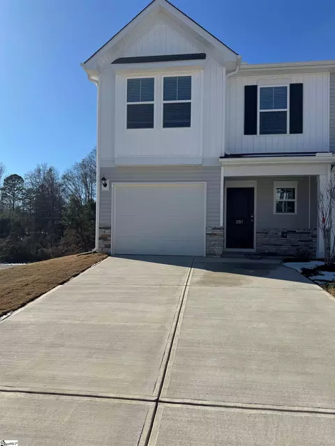 207 Stonyway Ln, Easley, SC 29640