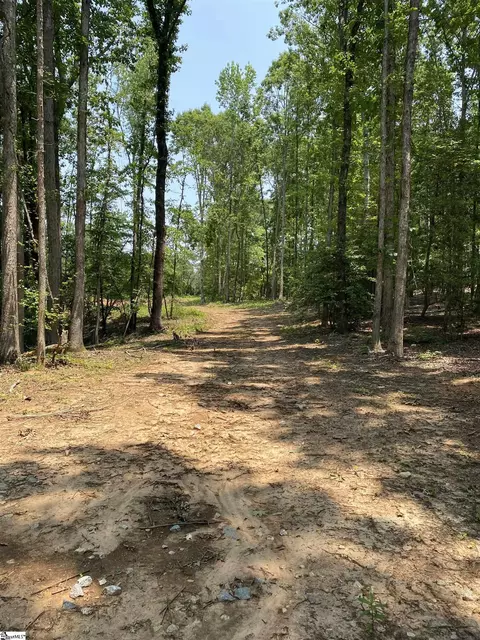 213 Gerald Dr, Simpsonville, SC 29681