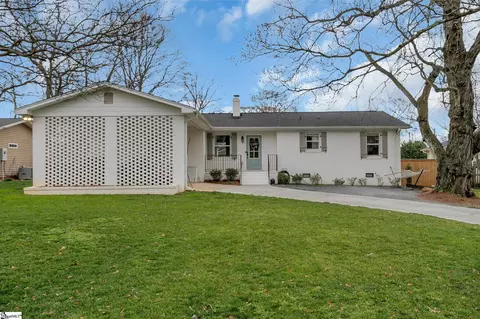 307 Wembley Rd, Greenville, SC 29607