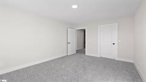 Bedroom - 512 Broad Creek Ct, Seneca, SC 29678 photo 2 of 8