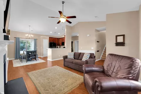 213 Shale Dr, Easley, SC 29642 photo 4