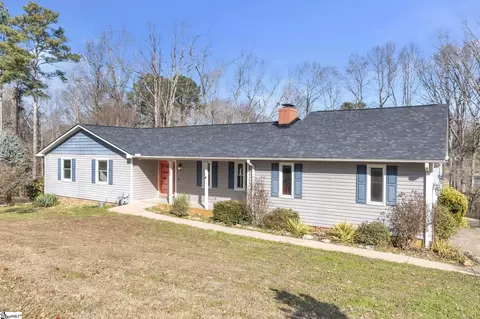 402 Shady Pt, Inman, SC 29349