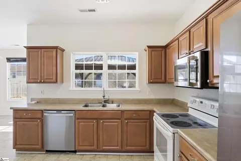 213 Worcester Ln, Easley, SC 29642 photo 11