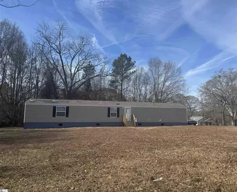 402 Railroad St, Union, SC 29379