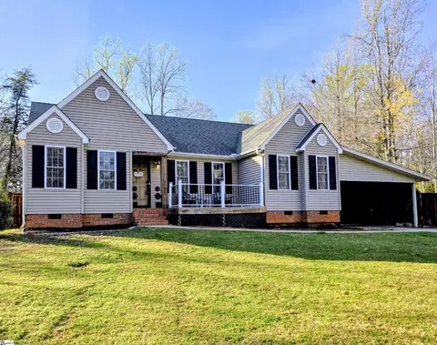 137 Hillside Cir, Easley, SC 29640