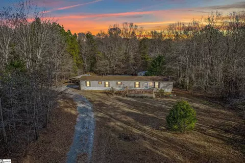 191 Juniper Ln, Pickens, SC 29671