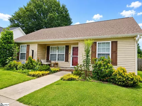 345 Bishop Hicks Ct, Inman, SC 29349