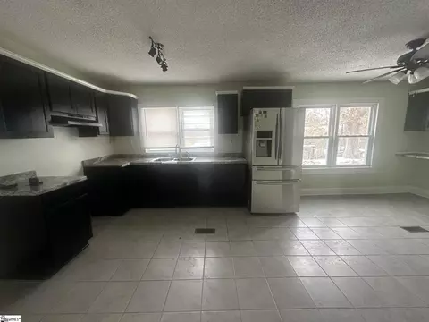 103 E Front St, Liberty, SC 29657 photo 6