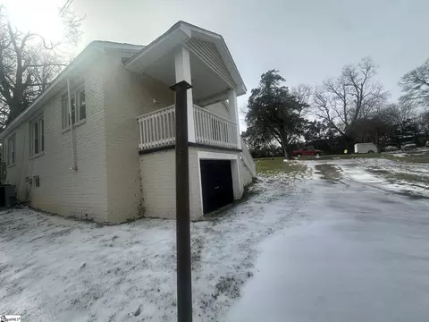 103 E Front St, Liberty, SC 29657 photo 2