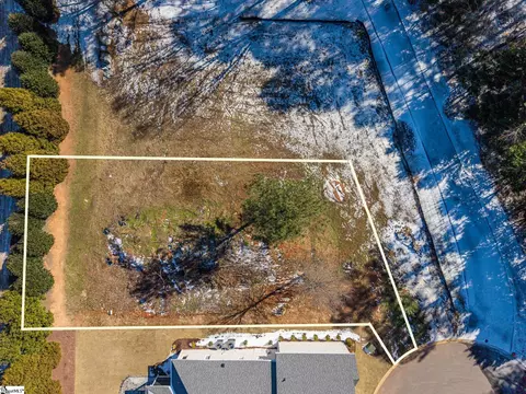 317 Tanoak Ct, Simpsonville, SC 29681