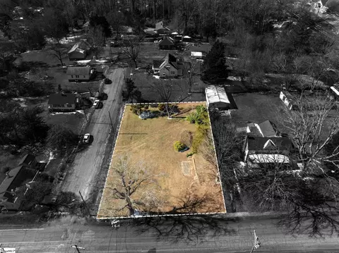 320 S Catherine St, Pickens, SC 29671