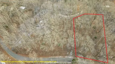 35 Forest Dr, Travelers Rest, SC 29690