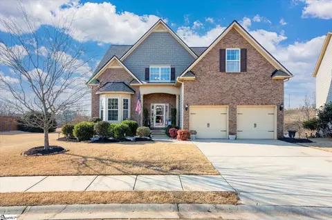 27 Wood Hollow Cir, Greer, SC 29650
