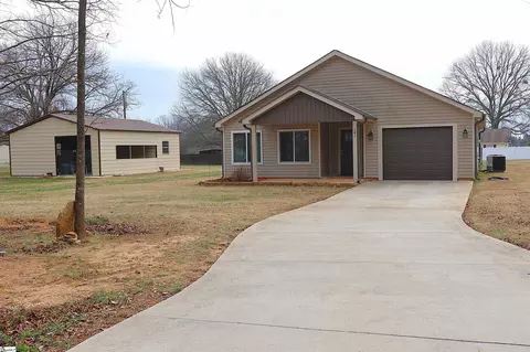 141 Burton Dr, Chesnee, SC 29323