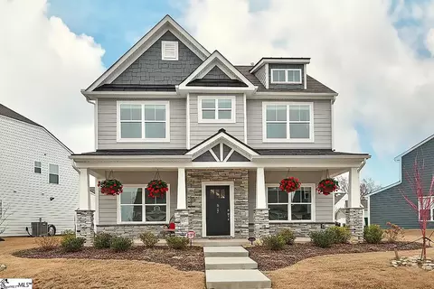 617 Columbus Cir, Simpsonville, SC 29680