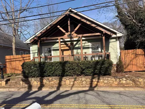 320 Ackley Rd, Greenville, SC 29607