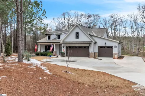 40 Dendy St # B, Pelzer, SC 29669 photo 2