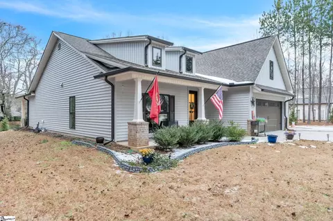 40 Dendy St # B, Pelzer, SC 29669 photo 3