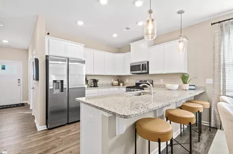 Kitchen - 1322 Strawberry Jam Rd, Lyman, SC 29365 photo 3 of 4