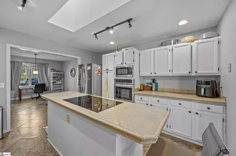 608 Hampton Rd, Liberty, SC 29657 photo 14