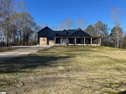 6025 Highway 101 N, Gray Court, SC 29645