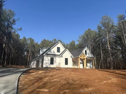 104 Watt Rogers Rd, Pelzer, SC 29669