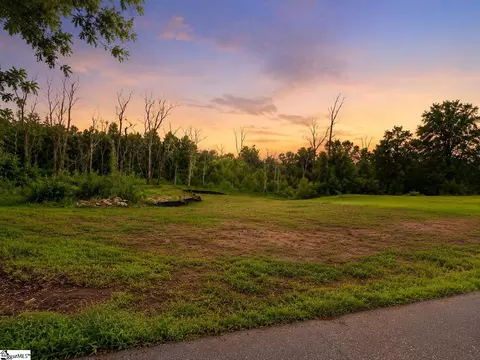 224 Enoree Cir, Greer, SC 29650