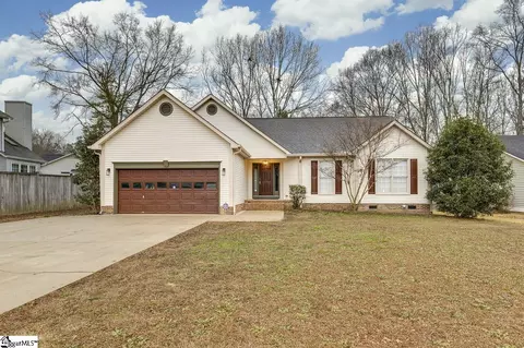 112 Brown Ln, Simpsonville, SC 29681