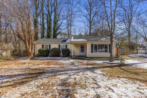 100 Wendfield Dr, Travelers Rest, SC 29690